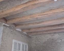 Poutre en bois aérogommée