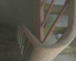 Décapage escalier et rambarde en bois