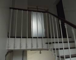 Décapage escalier et rambarde en bois