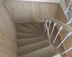 Décapage escalier et rambarde en bois
